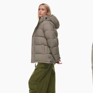 Aritiza THE SUPER PUFF original